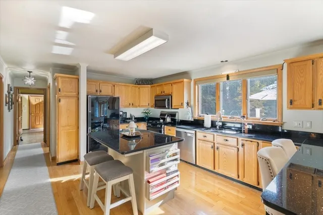 $1,199,999 | 3 Useadoor Street, Middleton, MA 01949