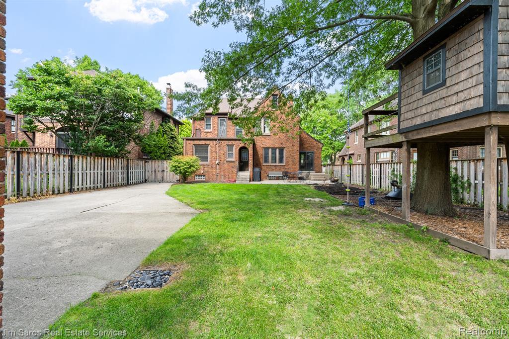 1421 Yorkshire Road Grosse Pointe, MI 48230 - Photo 26 of 29