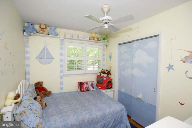 13305 Darnestown Road Gaithersburg, MD 20878 - Photo 23 of 25 Bedroom #1