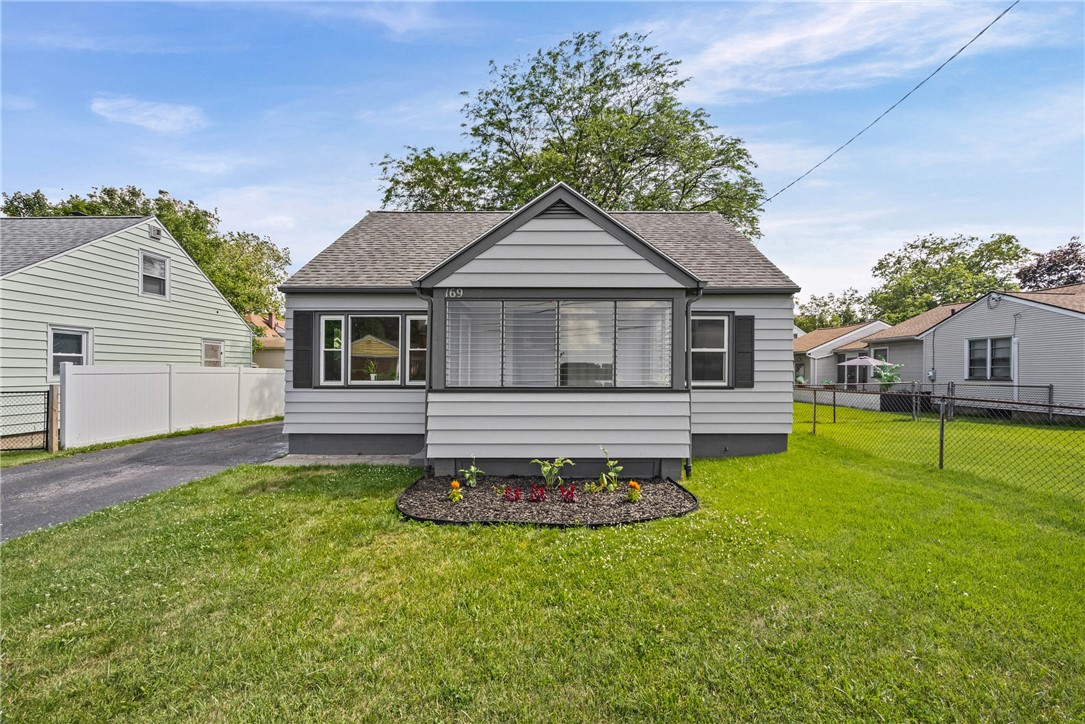 169 Dunn Street Rochester, NY 14621 - Photo 2 of 45