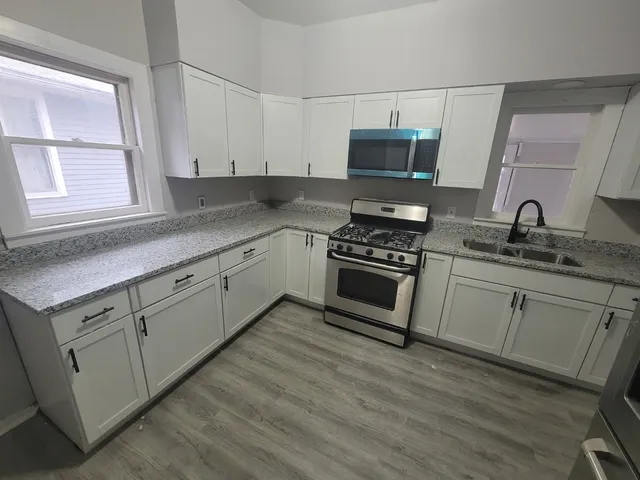 $215,000 | 506 South Lasalle Street, Aurora, IL 60505