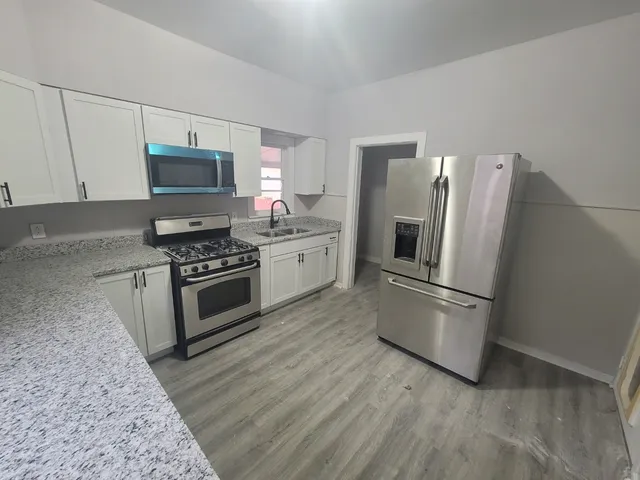 $215,000 | 506 South Lasalle Street, Aurora, IL 60505