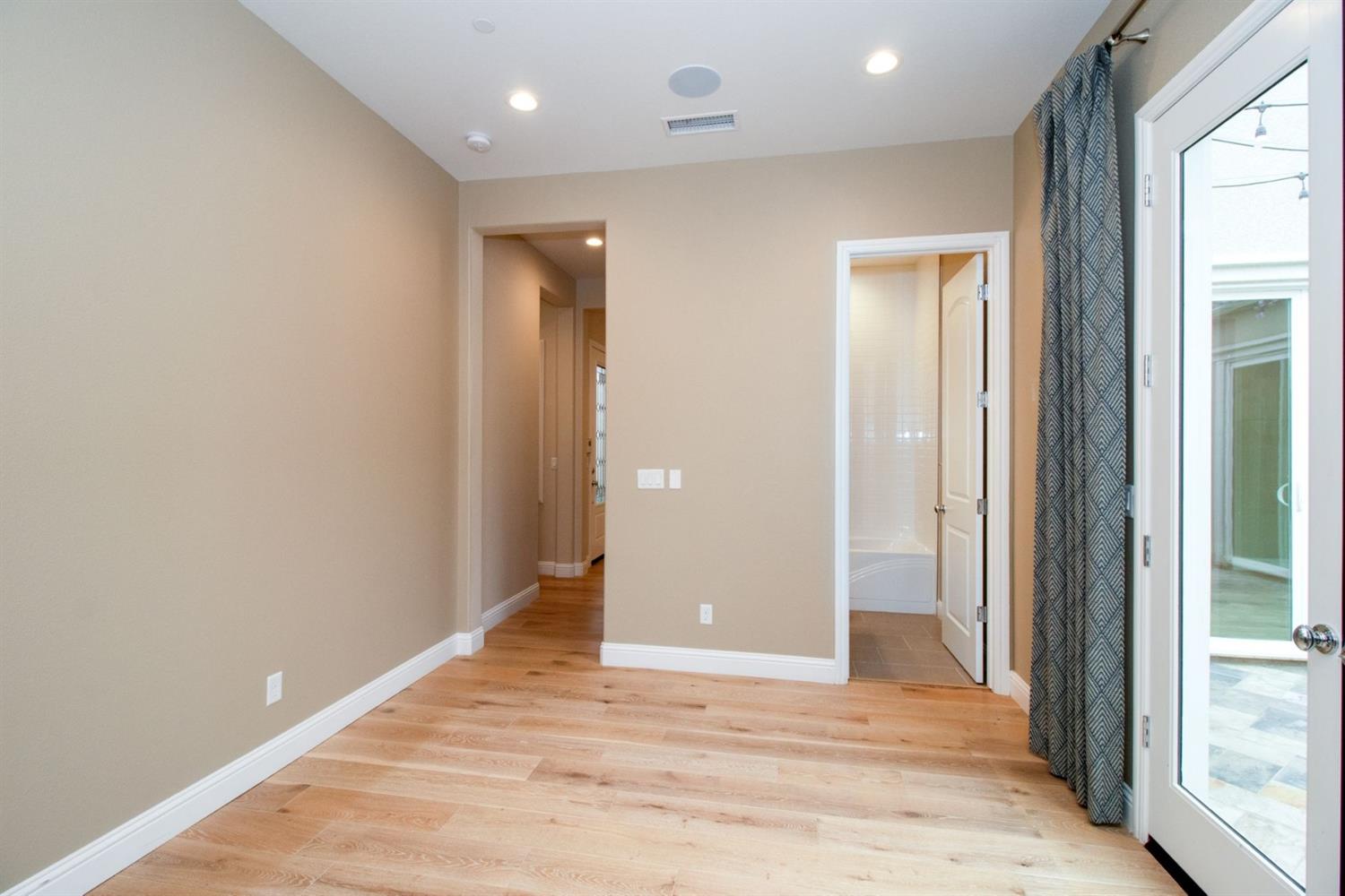 583 Crescent Lane Madera, CA 93636 - Photo 20 of 30