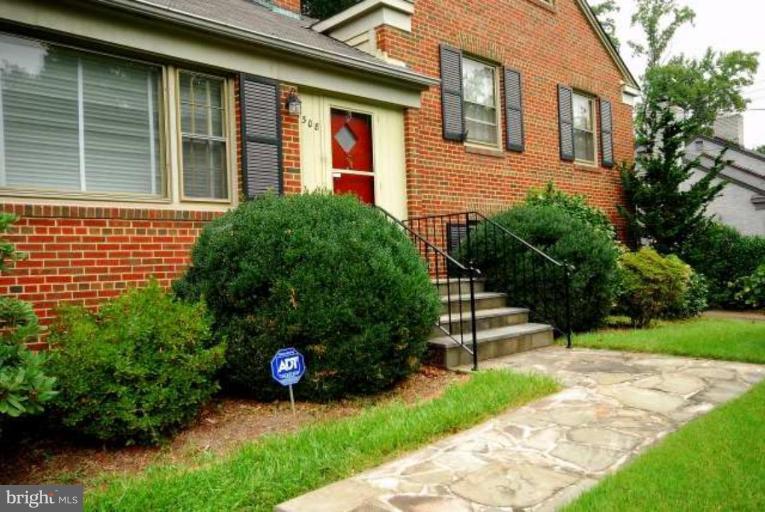 5308 Atlee Place Springfield, VA 22151 - Photo 2 of 14 a view of a house with a yard