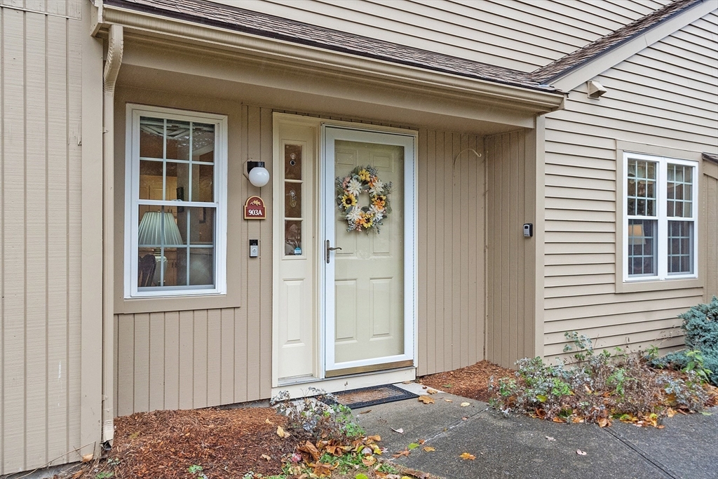 903 Ridgefield Circle, Unit A Clinton, MA 01510 - Photo 3 of 27 Gallery Image 3