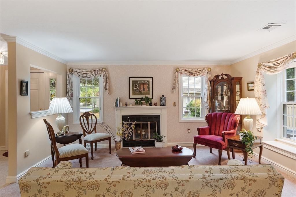 903 Ridgefield Circle, Unit A Clinton, MA 01510 - Photo 7 of 27 Gallery Image 7
