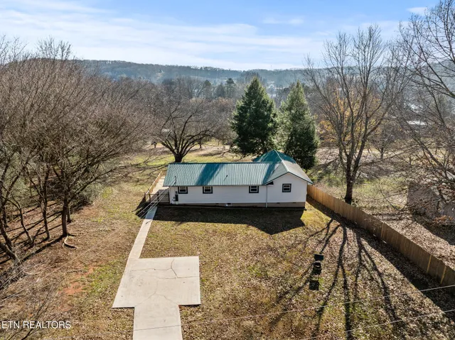 $340,000 | 116 Thomas Lane, Kingston, TN 37763