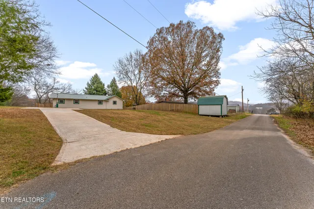 $340,000 | 116 Thomas Lane, Kingston, TN 37763