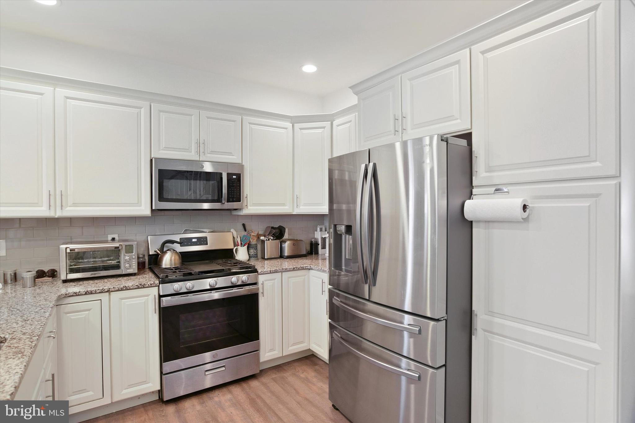 246 W View Carlisle, PA 17013 - Photo 3 of 28