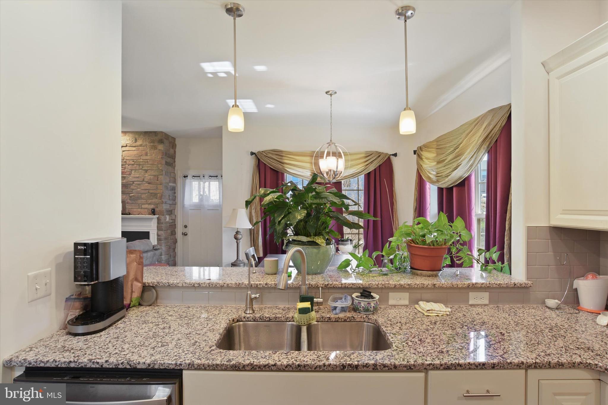 246 W View Carlisle, PA 17013 - Photo 4 of 28