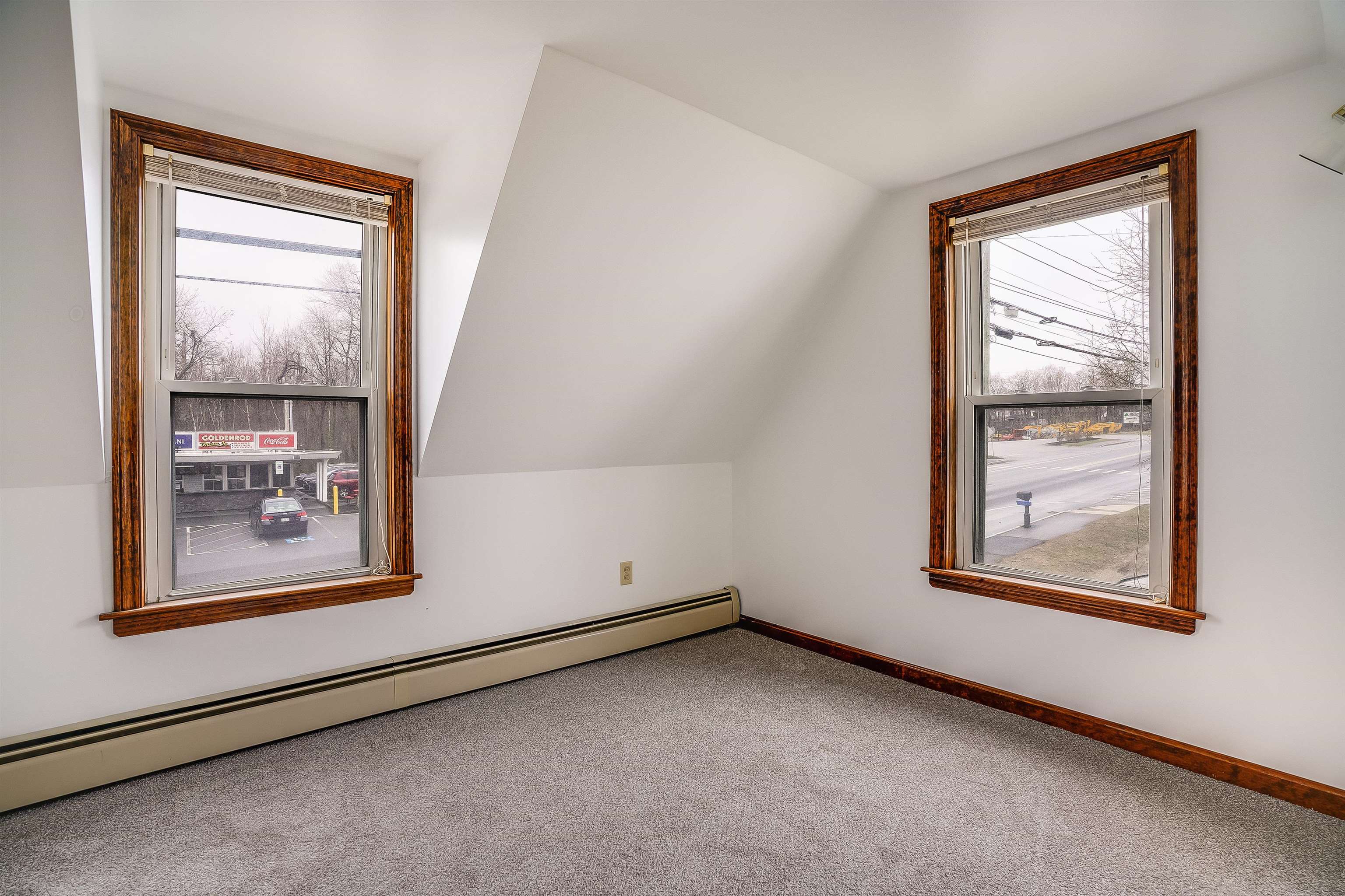 1722 Candia Road Manchester, NH 03104 - Photo 29 of 38