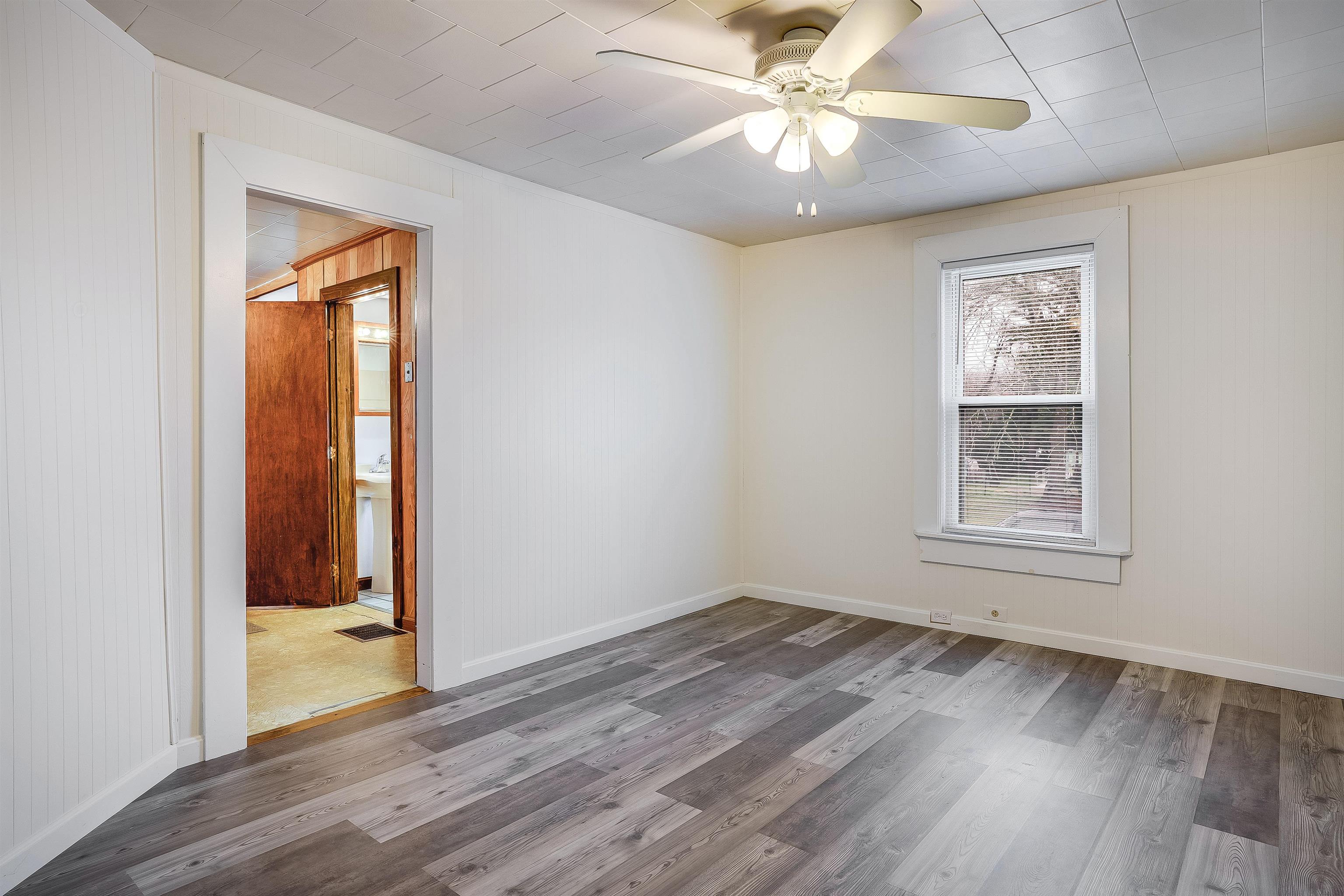 1722 Candia Road Manchester, NH 03104 - Photo 6 of 38