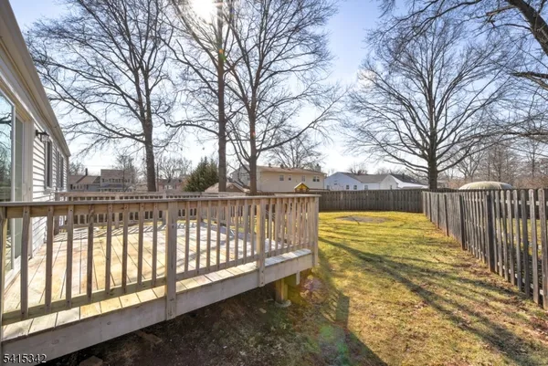 a view of back yard of the house