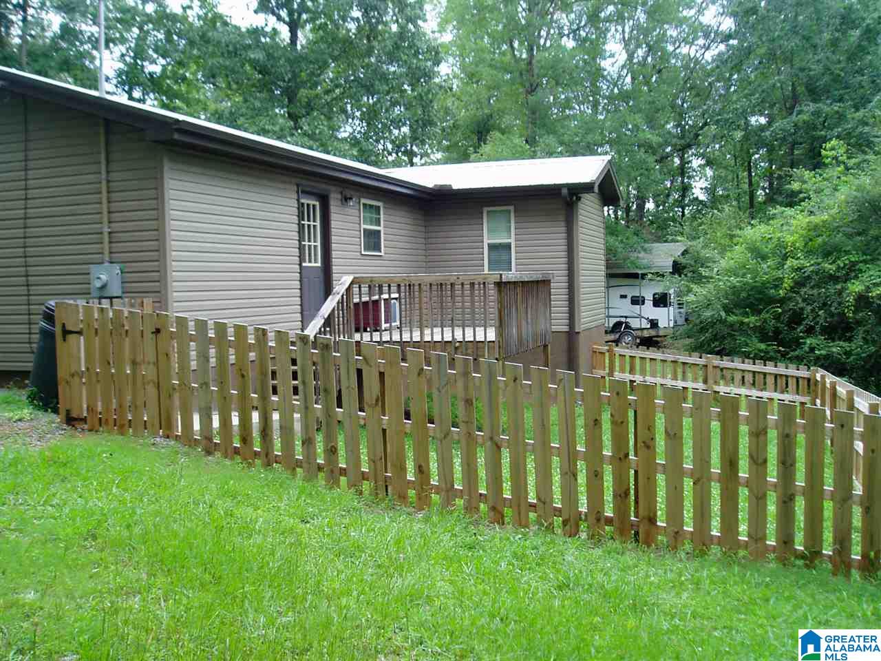 1545 Mountain Lake Road Warrior, AL 35180 - Photo 3 of 12