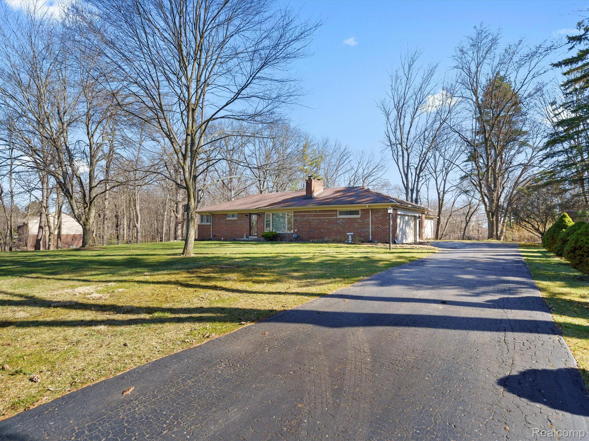 1234 Gettysburg Court Rochester, MI 48306 - Photo 5 of 51 Gallery Image 5