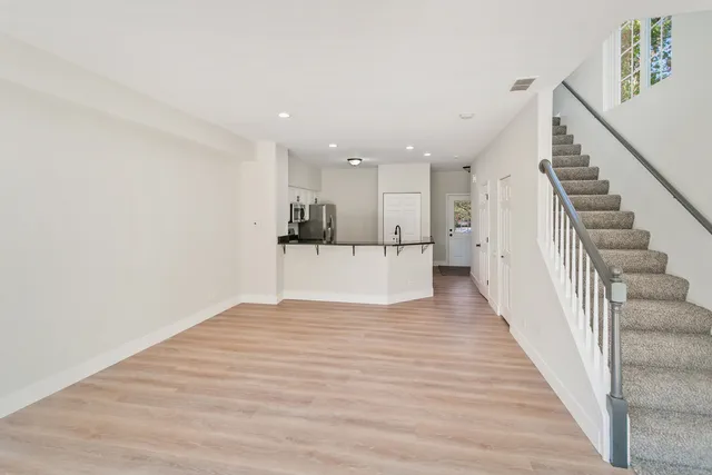 $2,495 | 2513 Arcadia Circle, Naperville, IL 60540