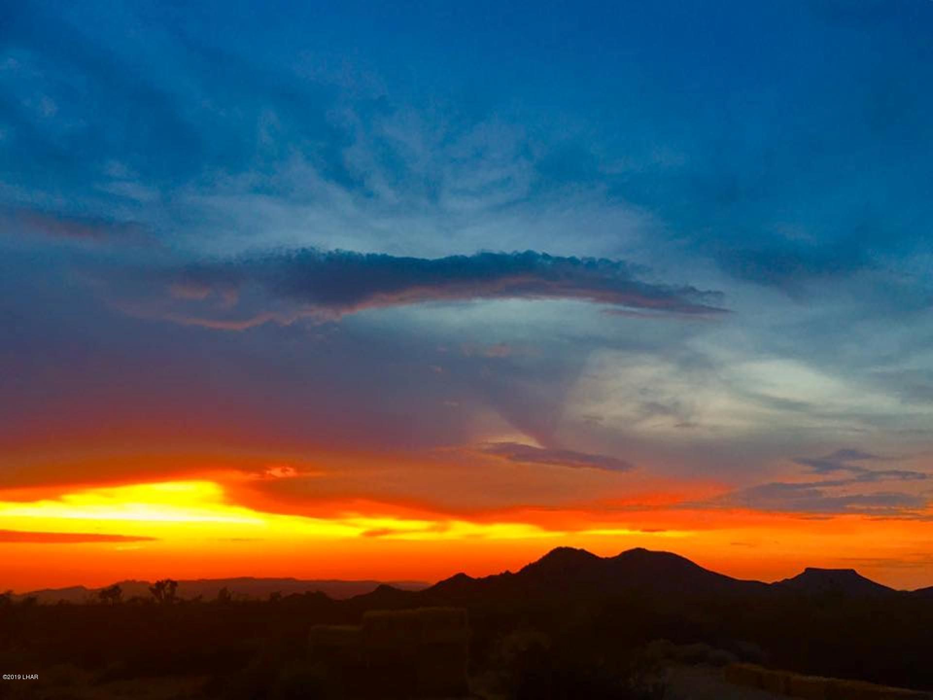 762 B Roy Rogers Road Yucca, AZ 86438 - Photo 10 of 20 Amazing Sunsets