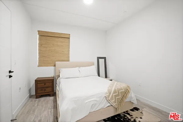 $899,000 | 6716 North Royce Lane, Van Nuys, CA 91406