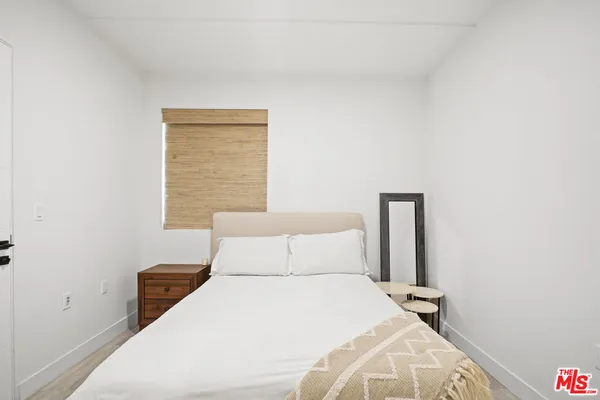 $899,000 | 6716 North Royce Lane, Van Nuys, CA 91406