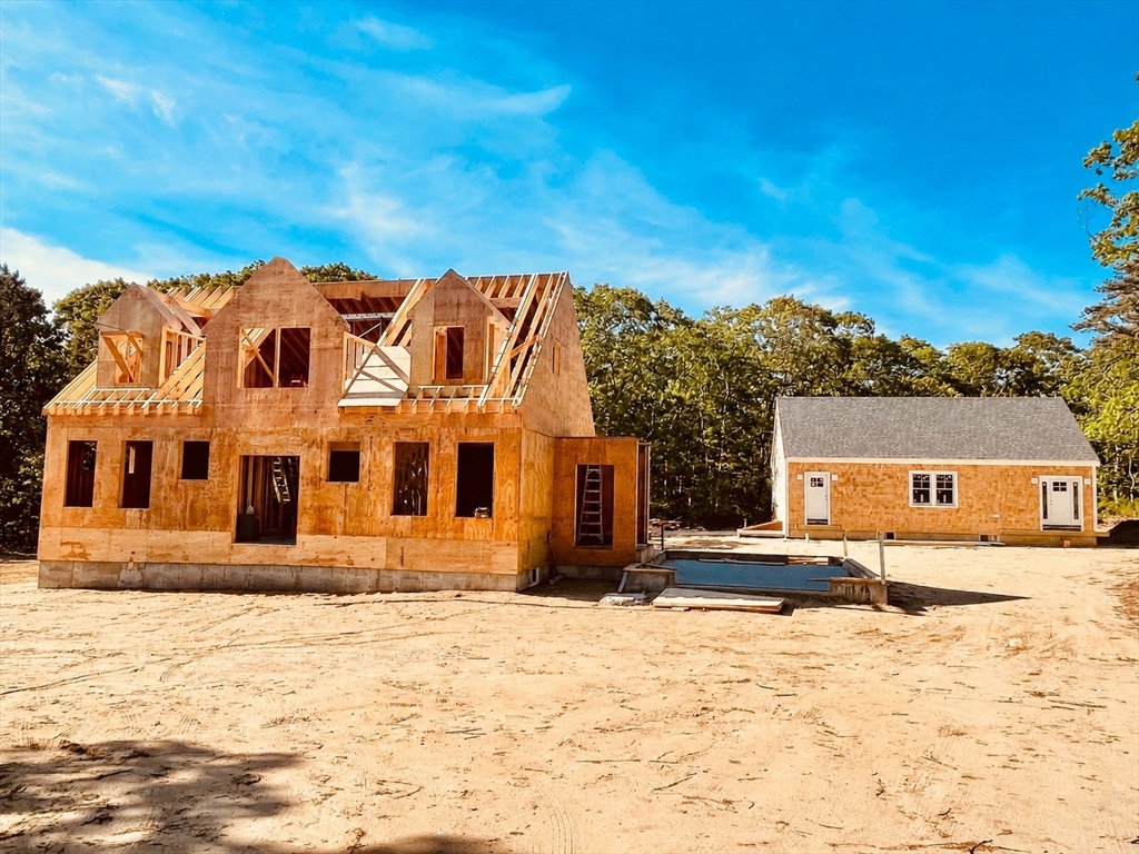 6 Laura's Way Edgartown, MA 02539 - Photo 2 of 9