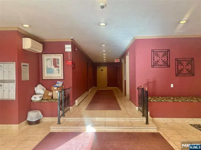 $2,150 | 20 Jefferson Street, Unit D1, Hackensack, NJ 07601