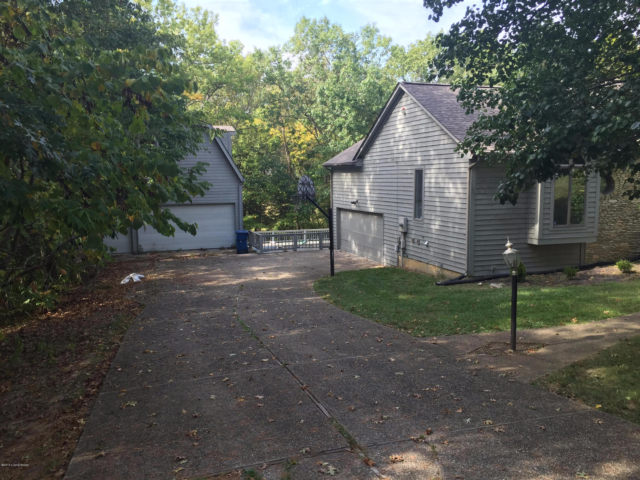 8019 Shadow Creek Road Crestwood, KY 40014 - Photo 3 of 10 03
