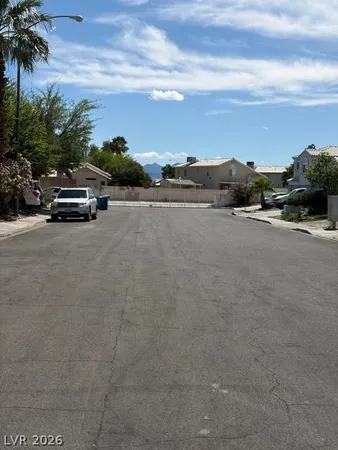 $1,900 | 2143 Raspberry Hill Road, Las Vegas, NV 89142