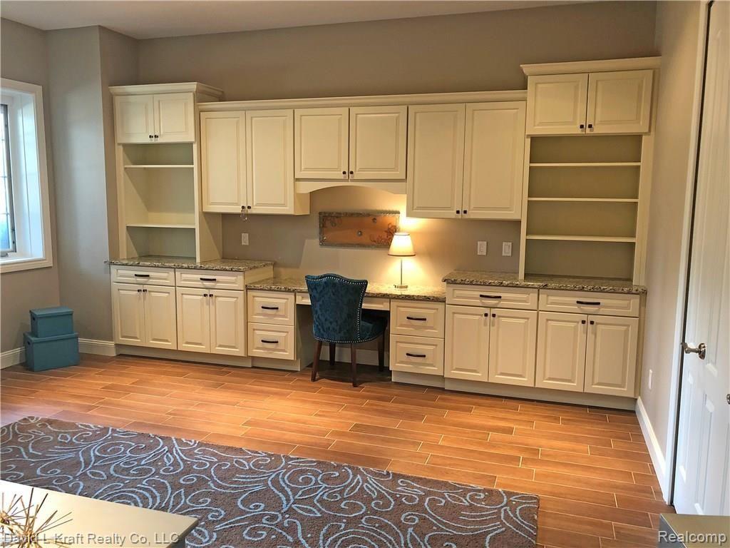 9204 Crescent Beach Road Pigeon, MI 48755 - Photo 53 of 66 9204CrescentBeachBed5DeskArea.jpg