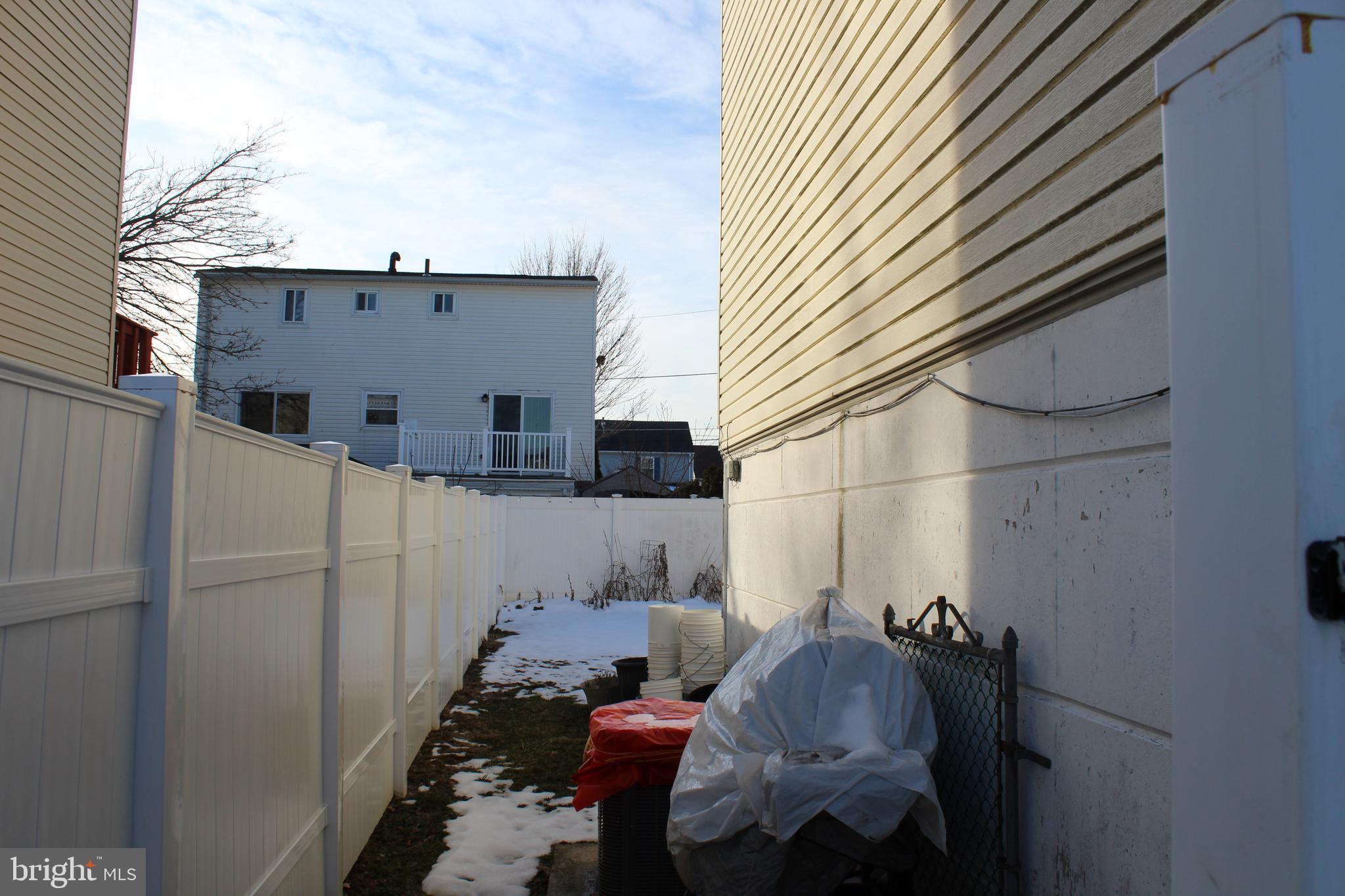 1974 King Arthur Road Philadelphia, PA 19116 - Photo 8 of 8