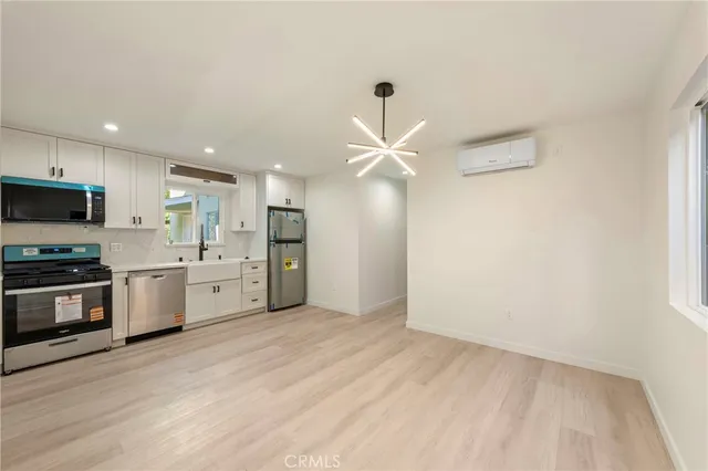 $3,199 | 4181 1/2 Tujunga Avenue, Studio City, CA 91604