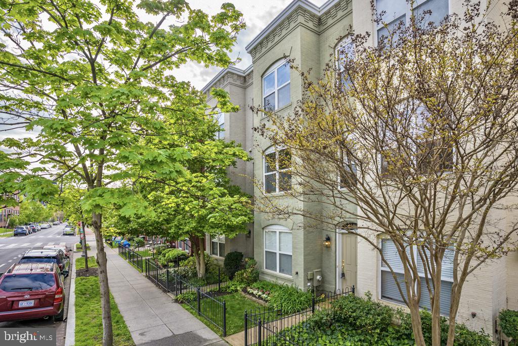 1208 W Street Northwest Washington, DC 20009 - Photo 2 of 28