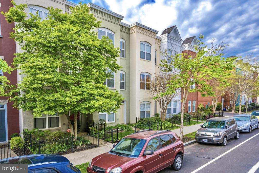 1208 W Street Northwest Washington, DC 20009 - Photo 3 of 28