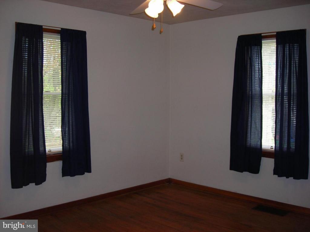1525 Sandhill Road Lebanon, PA 17046 - Photo 8 of 9 Gallery Image 8