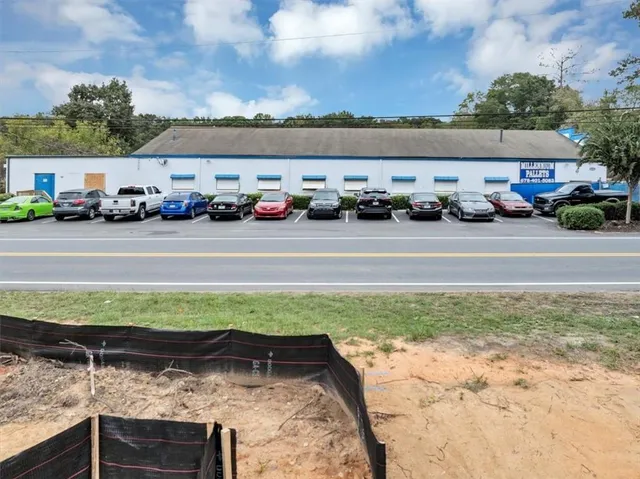 $450,000 | 6071 North Main Street Southeast, Acworth, GA 30101