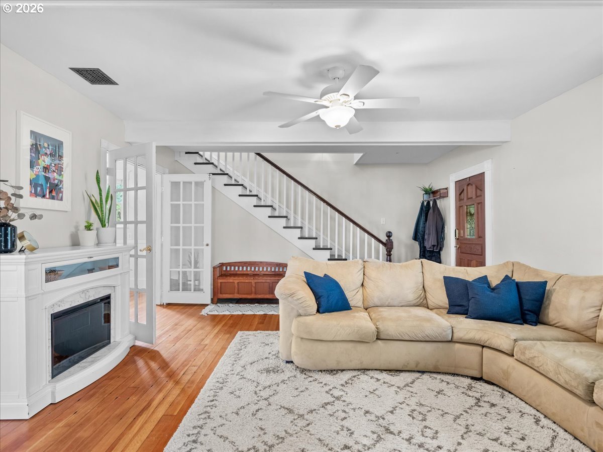815 Shipping Street Northeast Salem, OR 97301 - Photo 12 of 45 a living room with furniture and a fireplace