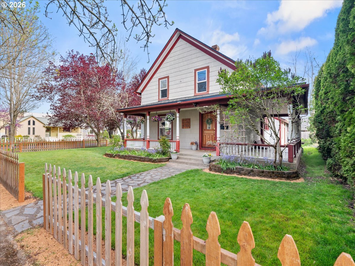 815 Shipping Street Northeast Salem, OR 97301 - Photo 3 of 45 a view of a house with a yard and plants