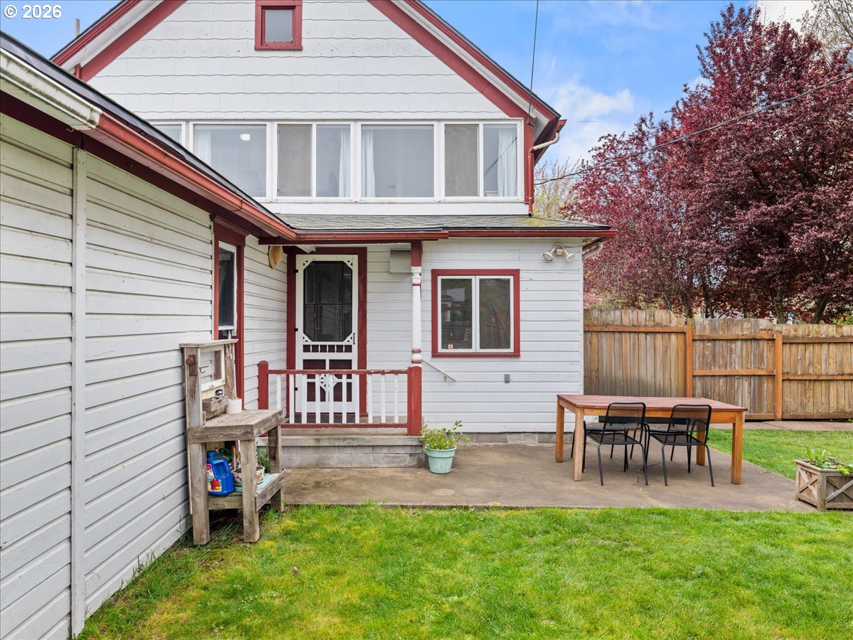 815 Shipping Street Northeast Salem, OR 97301 - Photo 41 of 45 a house view with a seating space and garden