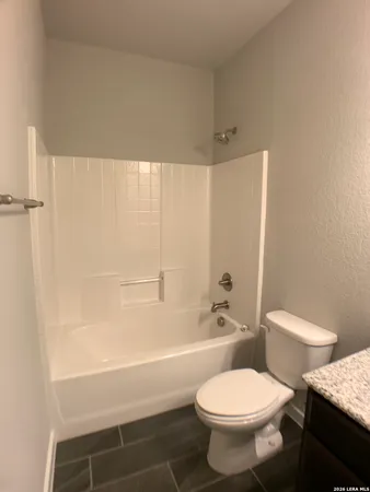 $1,695 | 354 Creekside Curve, New Braunfels, TX 78130