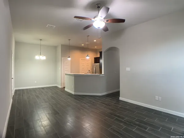 $1,695 | 354 Creekside Curve, New Braunfels, TX 78130