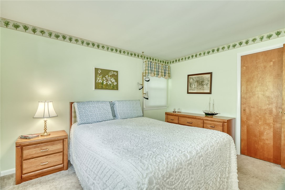 226 Dickinson Road Webster, NY 14580 - Photo 35 of 50