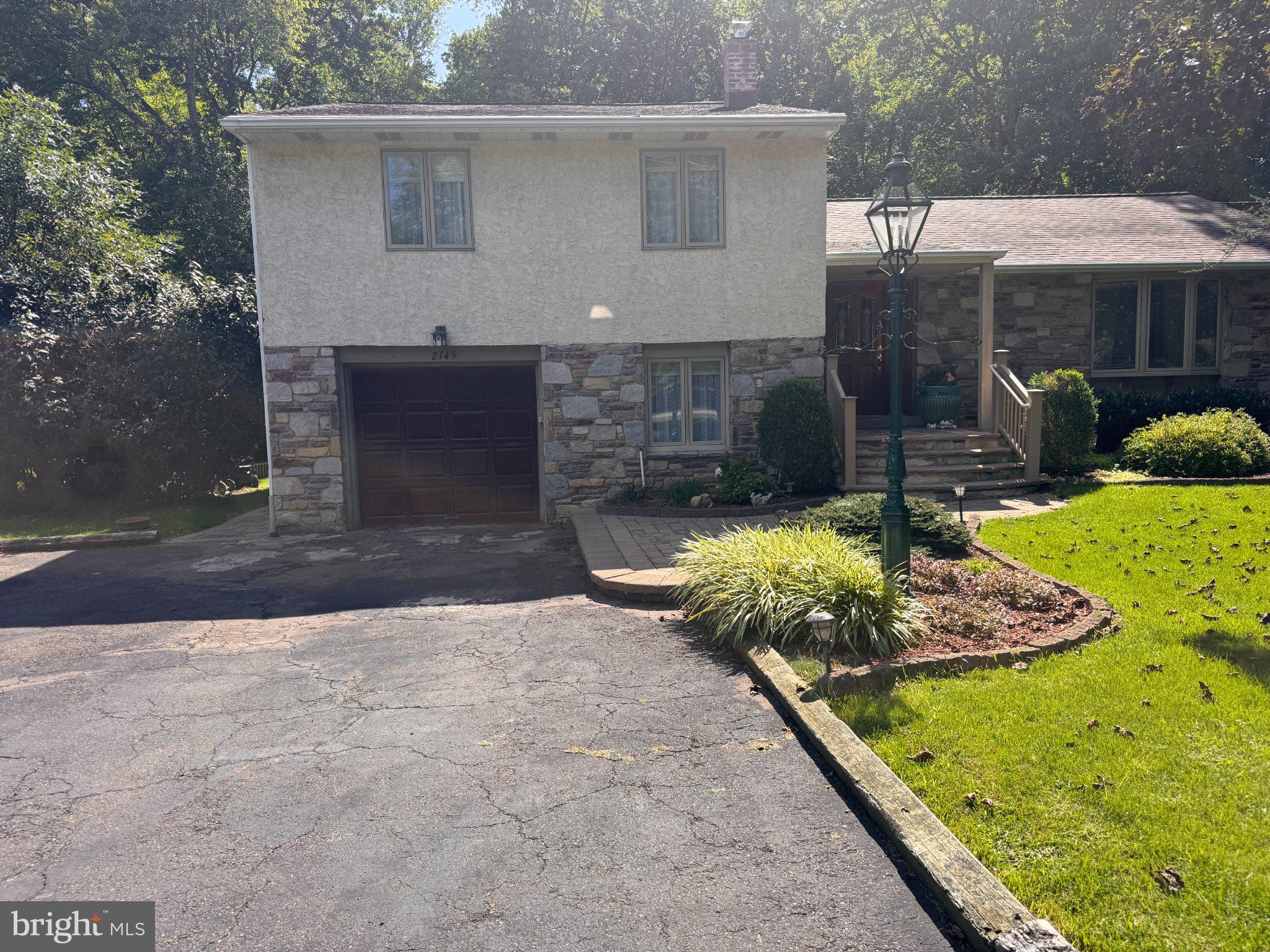 2145 Edge Hill Road Huntingdon Valley, PA 19006 - Photo 3 of 20 Gallery Image 3
