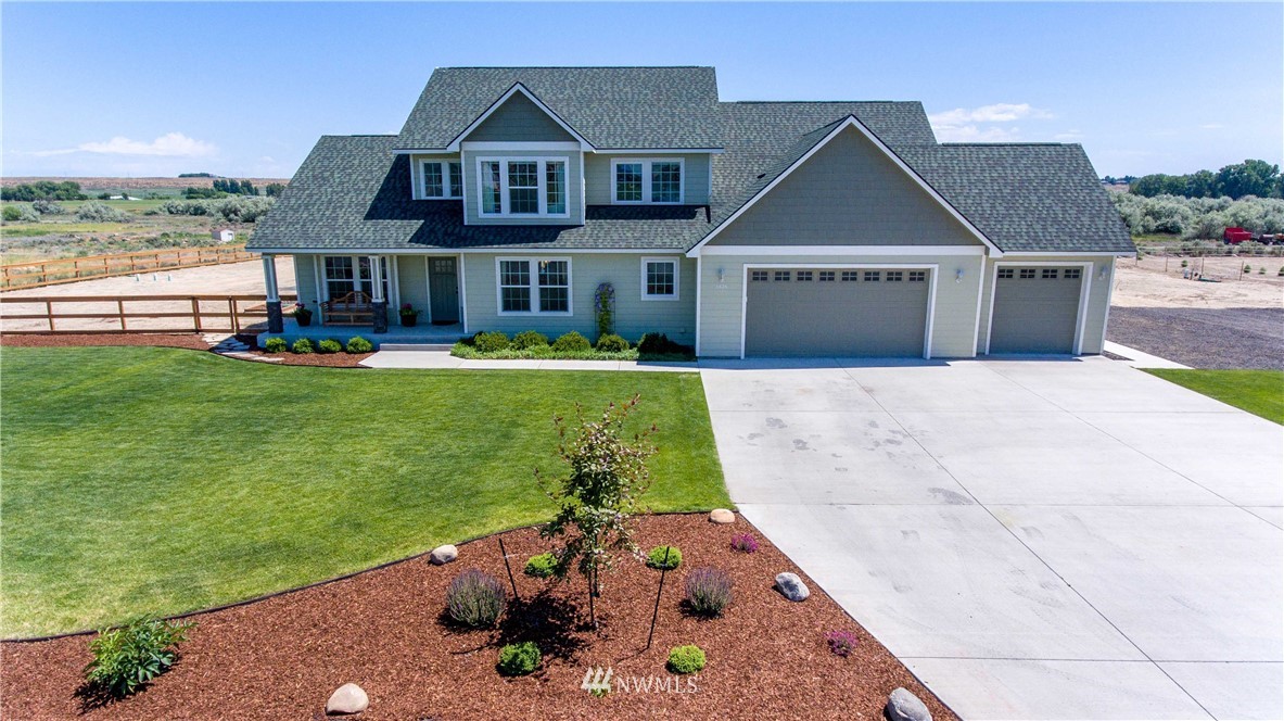 5625 Rd J.4 Northeast Moses Lake, WA 98837 - Photo 1 of 24 Gallery Image 1
