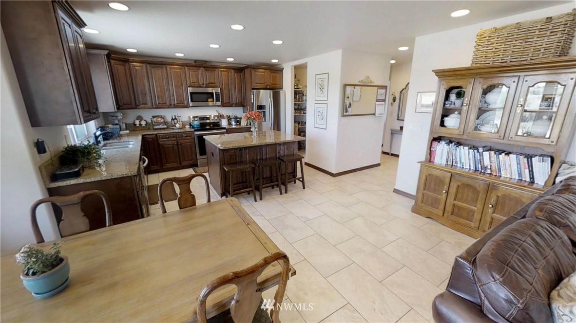 5625 Rd J.4 Northeast Moses Lake, WA 98837 - Photo 13 of 24 Gallery Image 13