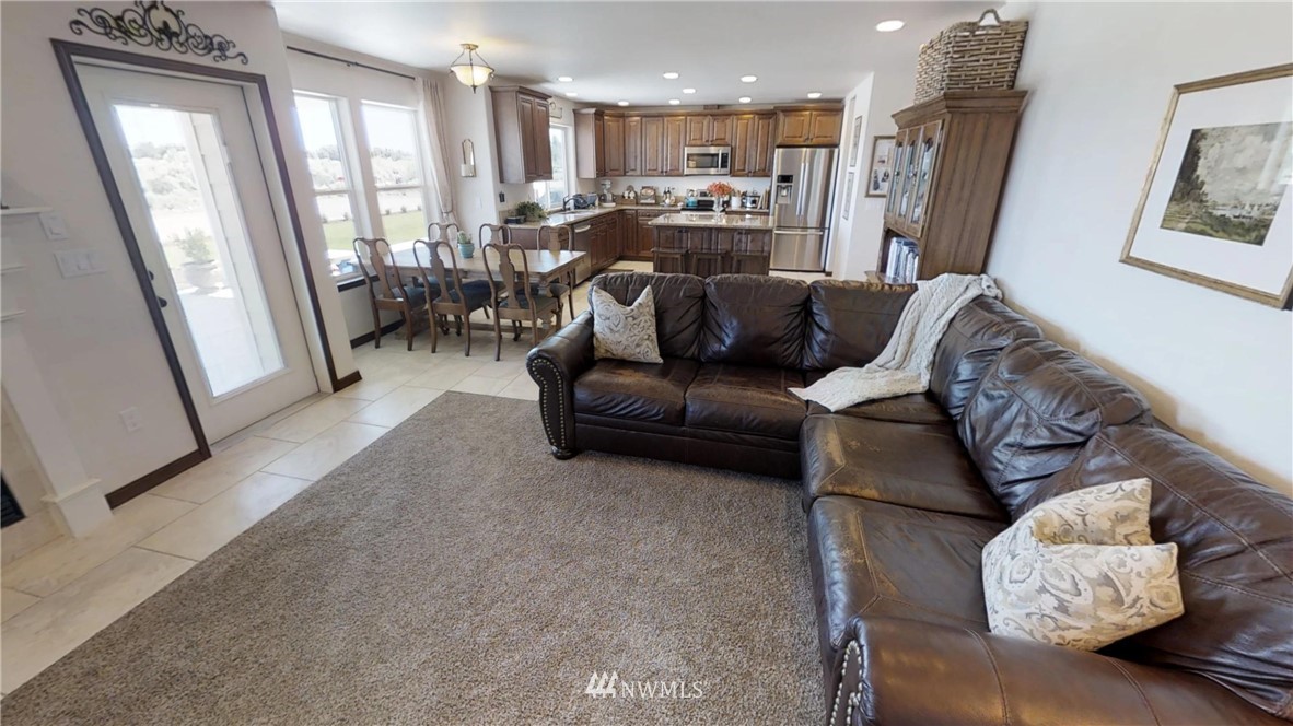 5625 Rd J.4 Northeast Moses Lake, WA 98837 - Photo 14 of 24 Gallery Image 14