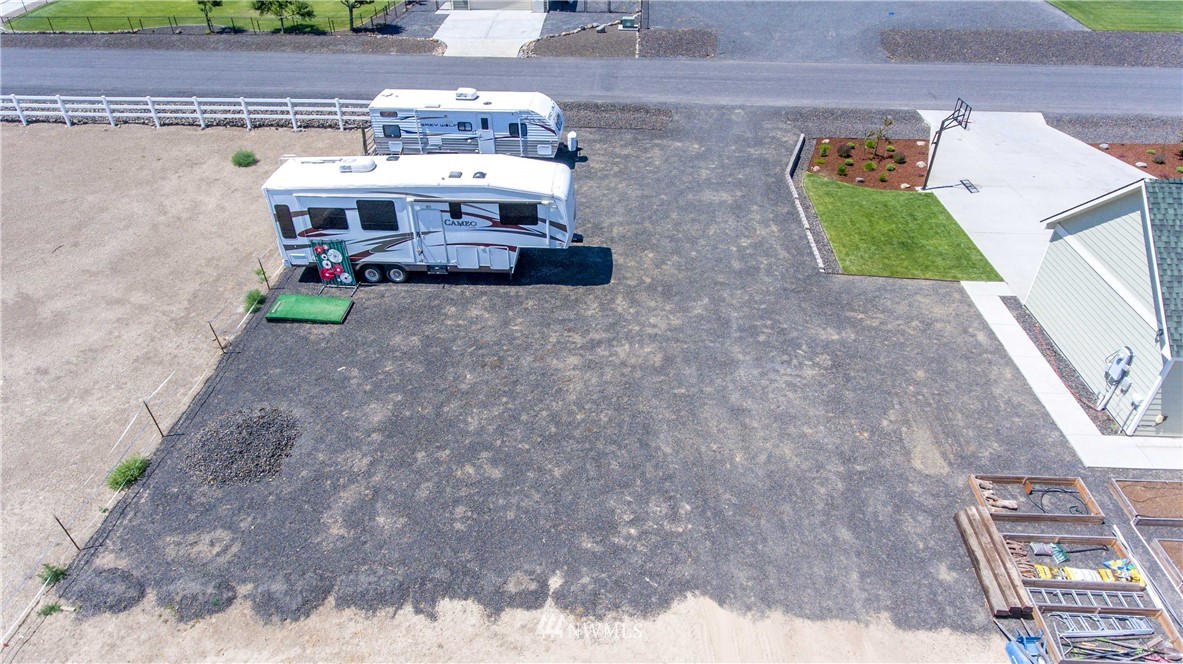 5625 Rd J.4 Northeast Moses Lake, WA 98837 - Photo 6 of 24 Gallery Image 6