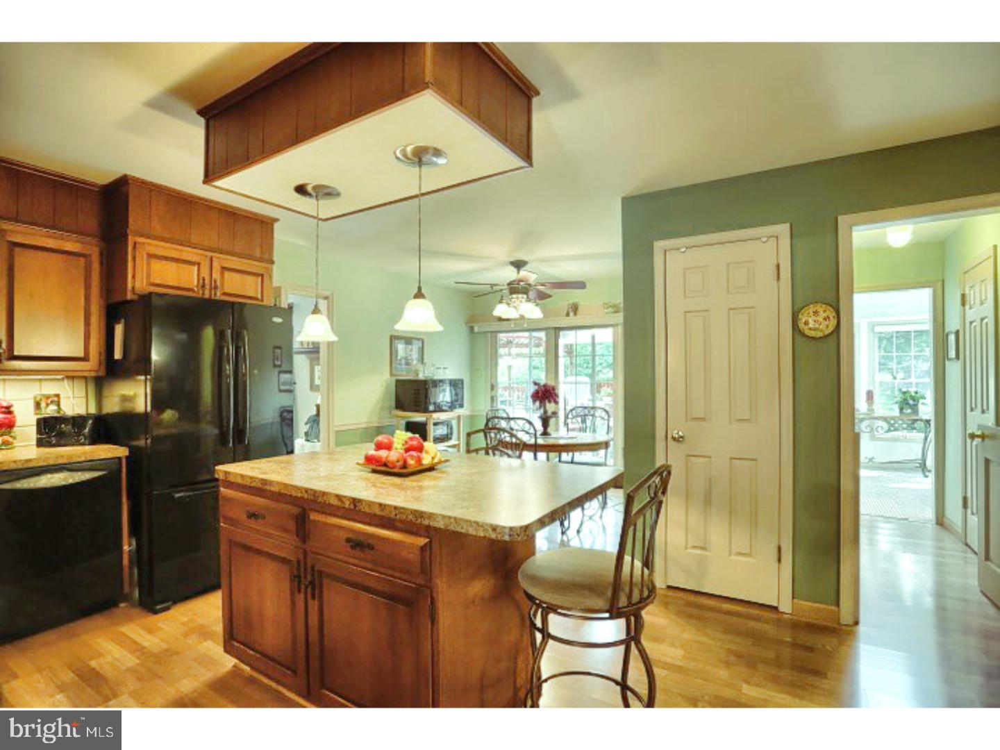 703 Broadcasting Road Wyomissing, PA 19610 - Photo 4 of 25 Gallery Image 4