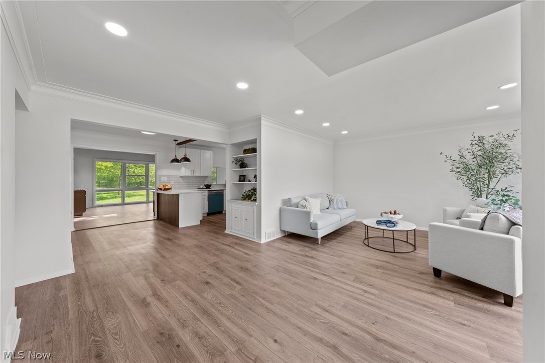 763 Som Center Road Cleveland, OH 44143 - Photo 3 of 46 Gallery Image 3