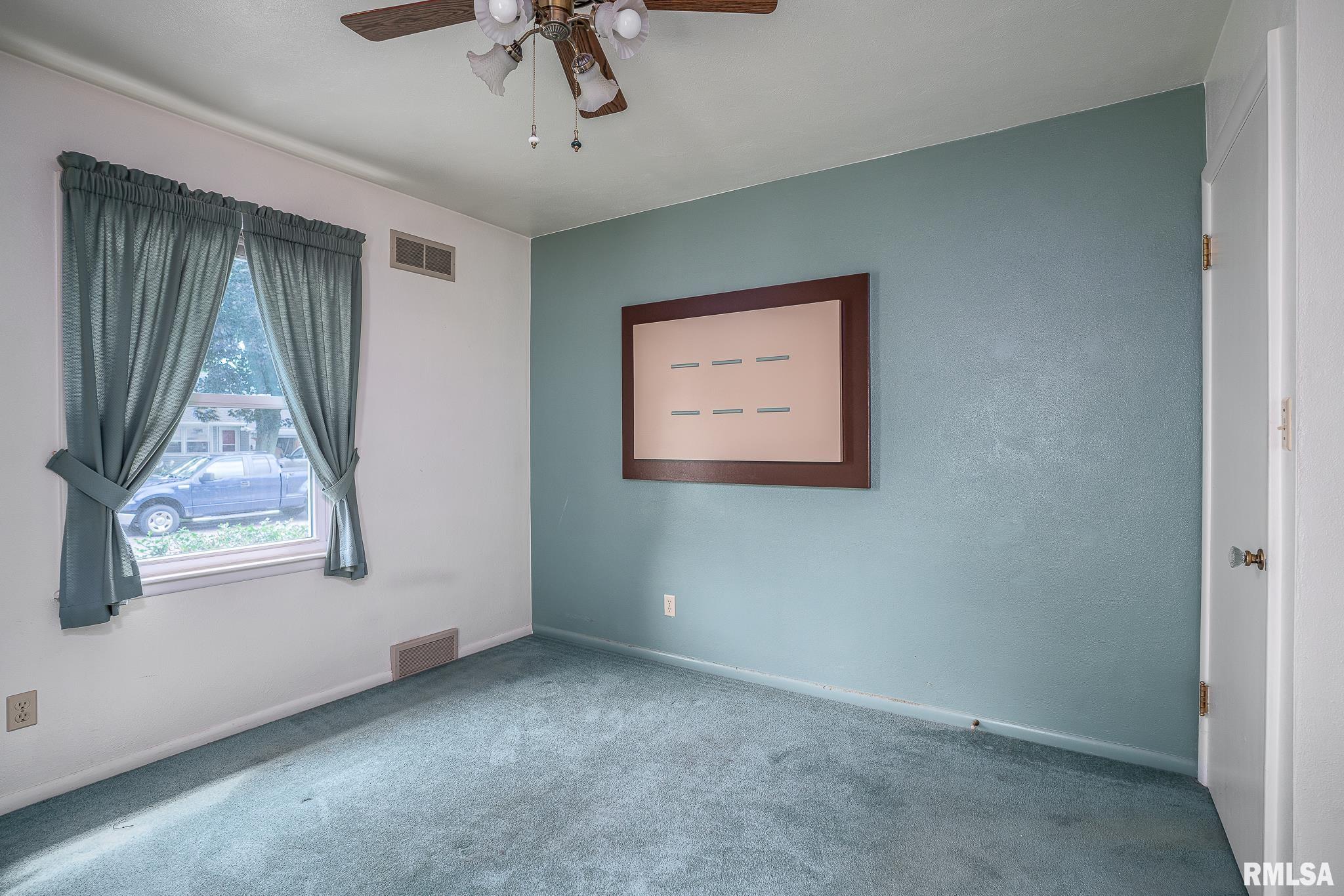 3005 15th Street Moline, IL 61265 - Photo 12 of 18