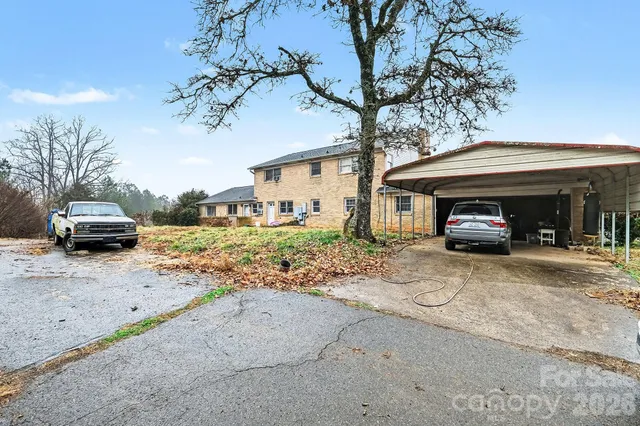 a car parked in front of a house