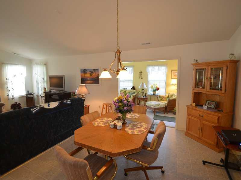 6158 Riva Ridge Drive Indianapolis, IN 46237 - Photo 7 of 24 Gallery Image 7